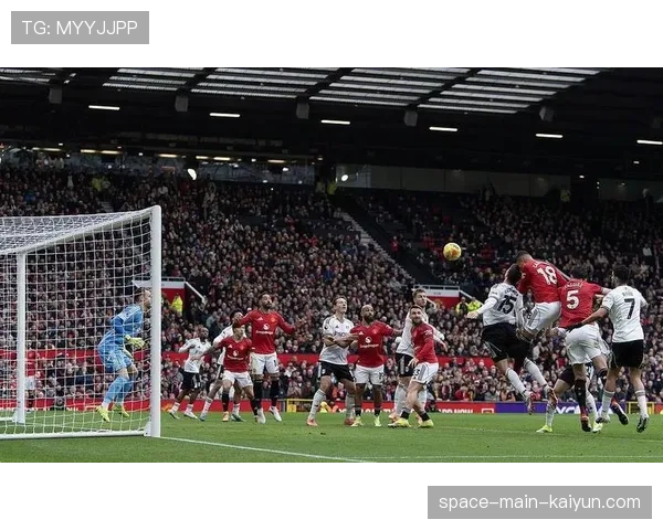 压哨绝杀!帕利尼亚第94分钟头球助富勒姆险胜伯恩茅斯 压哨绝杀!帕利尼亚第94分钟头球助富勒姆险胜伯恩茅斯